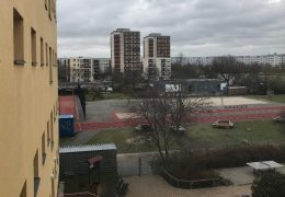 Blick auf den Sportplatz